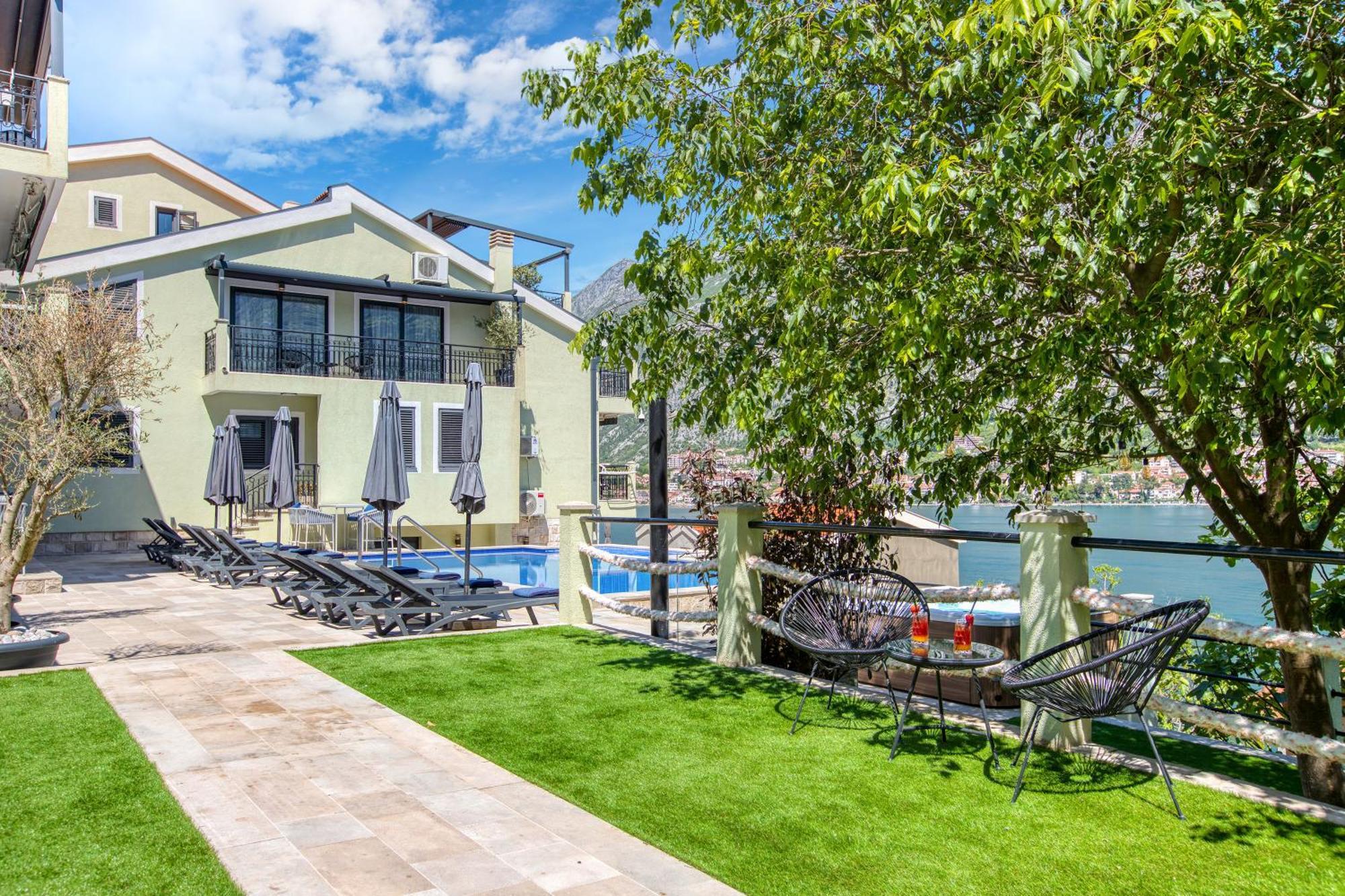 Dekaderon Lux Apartments Kotor Exteriör bild