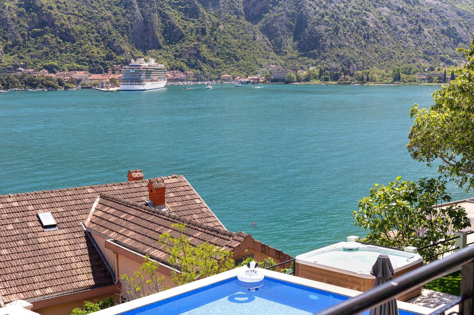 Dekaderon Lux Apartments Kotor Exteriör bild